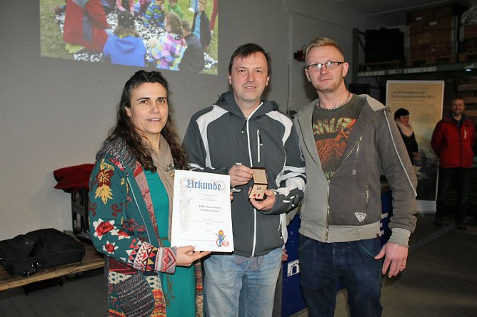 Ehrennadel f&uuml;r Rettungskr&auml;fte (Foto: Karl-Heinz Herrmann)