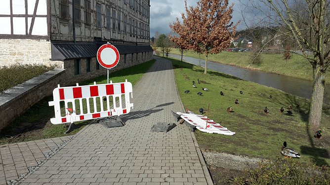 Absperrung nicht zum Spa&szlig; am Wippertor (Foto: Karl-Heinz Herrmann)