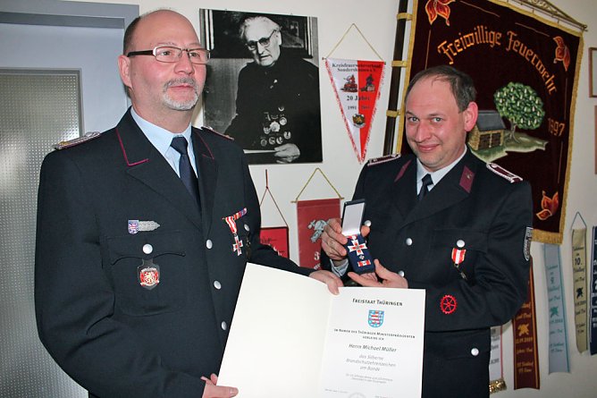 Nicht alles eitel Sonnenschein bei der FFW (Foto: Karl-Heinz Herrmann)