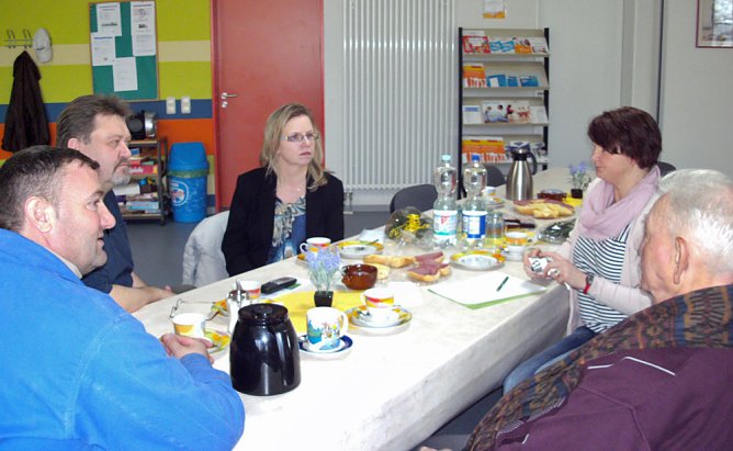 Landtagsmitglied zu Besuch (Foto: Freizeizentrum Artern) Landtagsmitglied zu Besuch (Foto: Freizeizentrum Artern)