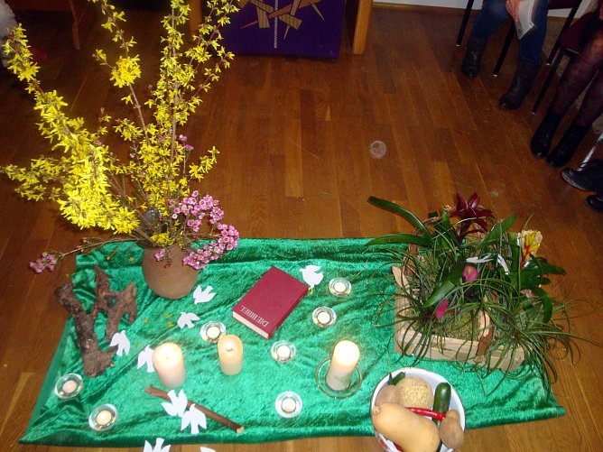 Weltgebetstag – weltumspannend (Foto: Peter Zimmer) Weltgebetstag – weltumspannend (Foto: Peter Zimmer)