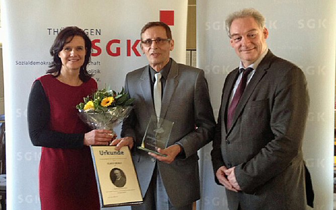 Klaus Mehle mit dem Emil-Böhme-Preis ausgezeichnet (Foto: Karl-Heinz Herrmann) Klaus Mehle mit dem Emil-Böhme-Preis ausgezeichnet (Foto: Karl-Heinz Herrmann)