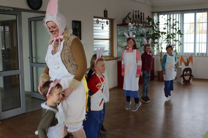 Osterhase bei FFW Sondershausen-Mitte (Foto: Karl-Heinz Herrmann)