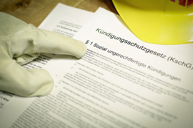 Paragrafen-Lotsen für Beschäftigte im Kyffhäuserkreis (Foto: ID BAU) Paragrafen-Lotsen für Beschäftigte im Kyffhäuserkreis (Foto: ID BAU)