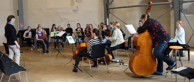Unterst&uuml;tzung f&uuml;r Jugendstreichorchester (Foto: Karl-Heinz Herrmann)