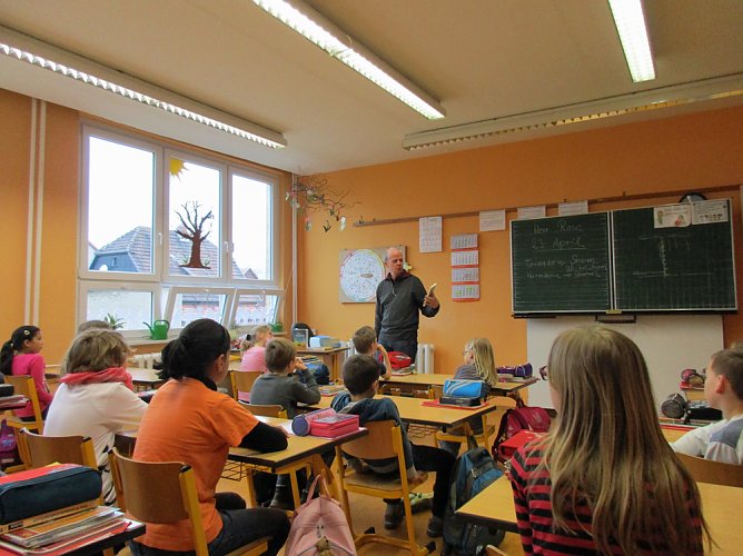 Erfolgreich bei Gutscheinaktion (Foto: Grundschule Hohenebra) Erfolgreich bei Gutscheinaktion (Foto: Grundschule Hohenebra)