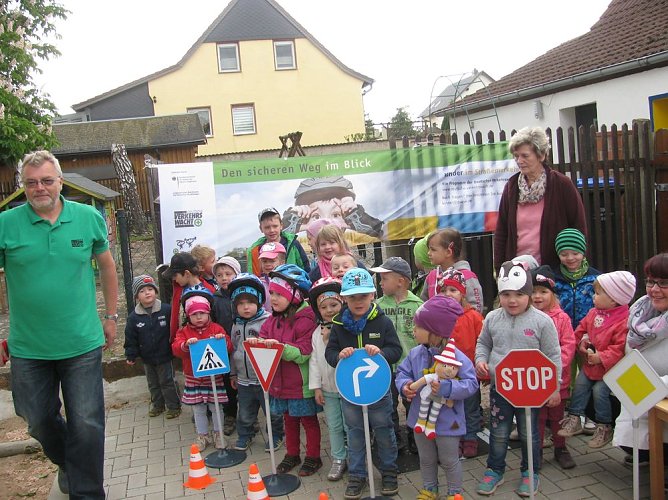 Verkehrssicherheitstag der Kita Sonnenschein Bottendorf (Foto: Bernd Müller) Verkehrssicherheitstag der Kita Sonnenschein Bottendorf (Foto: Bernd Müller)