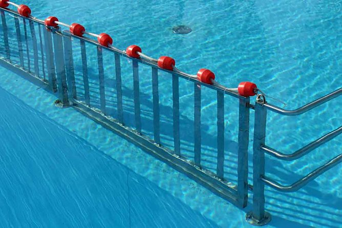 Nach Reparatur Freibadsaison gestartet (Foto: Karl-Heinz Herrmann) Nach Reparatur Freibadsaison gestartet (Foto: Karl-Heinz Herrmann)