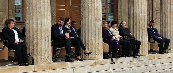 Vereidigung auf dem Marktplatz (Foto: Karl-Heinz Herrmann)
