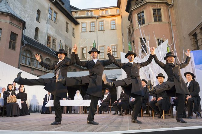 Vaterliebe ist st&auml;rker als  Tradition (Foto: Tilman Graner)