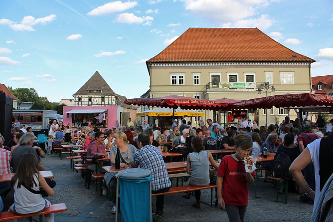 Weinfest wieder gut besucht (Foto: Karl-Heinz Herrmann) Weinfest wieder gut besucht (Foto: Karl-Heinz Herrmann)