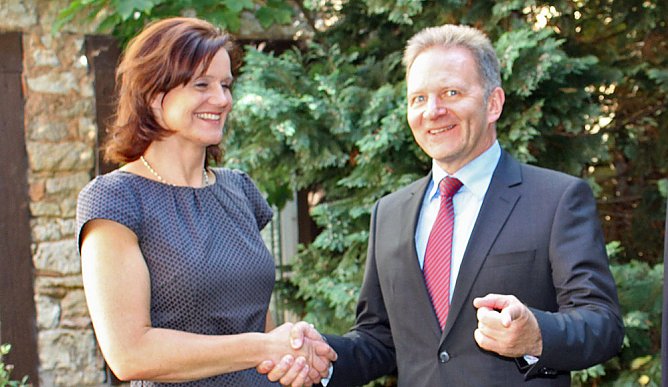 Neuer Vorstandsvorsitzender begr&uuml;&szlig;t (Foto: Karl-Heinz Herrmann)