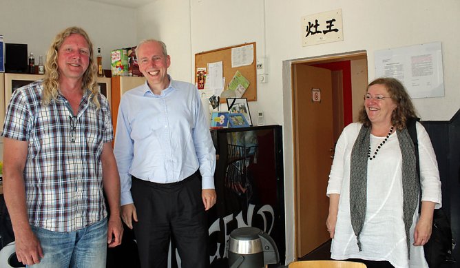 EU-Politiker beim Stadtjugendring Sondershausen (Foto: Karl-Heinz Herrmann) EU-Politiker beim Stadtjugendring Sondershausen (Foto: Karl-Heinz Herrmann)