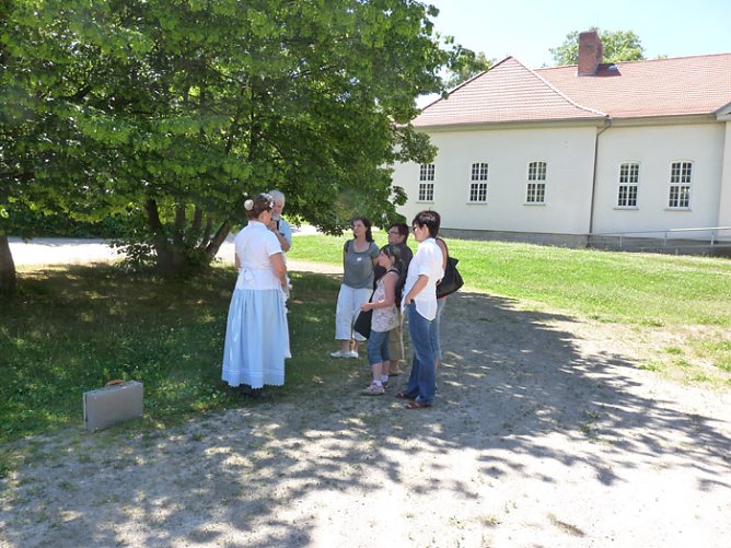 Anekdotenführung (Foto: Karl-Heinz Herrmann) Anekdotenführung (Foto: Karl-Heinz Herrmann)