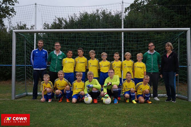 Trikotsatz (Foto: Privat) Trikotsatz (Foto: Privat)