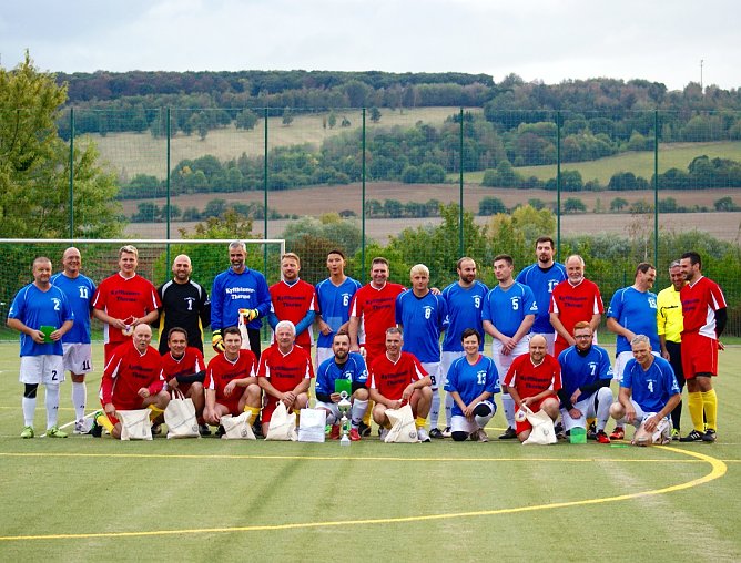 Stadtauswahl gegen Bundeswehrauswahl (Foto: Peter Möbius) Stadtauswahl gegen Bundeswehrauswahl (Foto: Peter Möbius)
