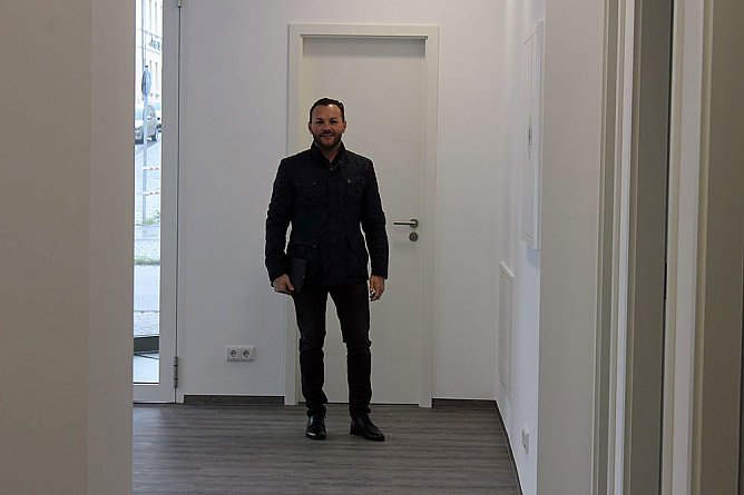 Wohn- und Gesch&auml;ftshaus vorgestellt (Foto: Karl-Heinz Herrmann)