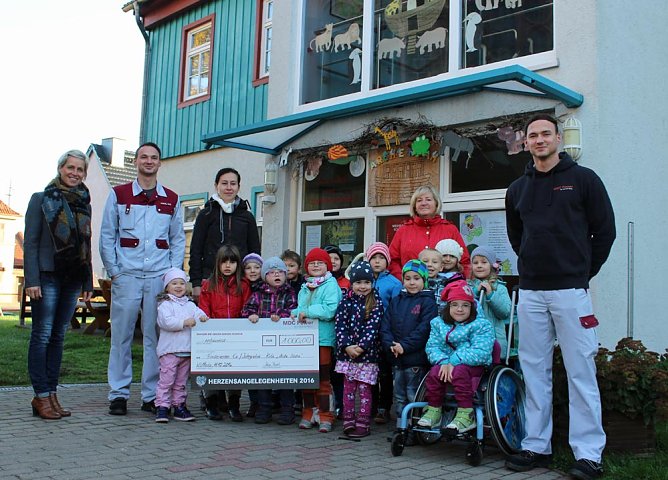 Spende f&uuml;r KITA Stocksen (Foto: Karl-Heinz Herrmann)