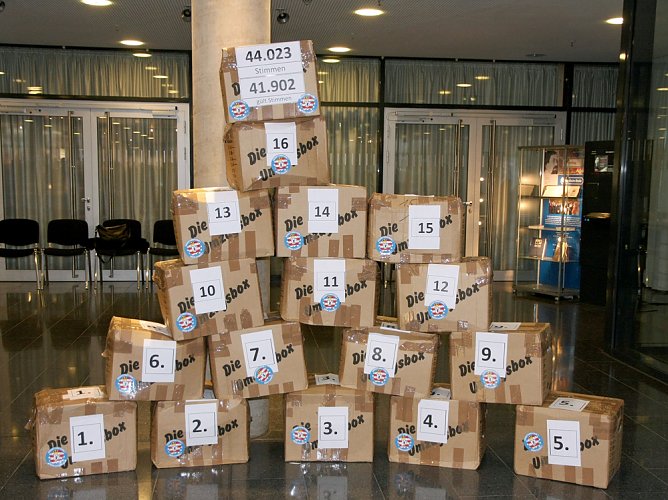 44.000 Unterschriften zur Gebietsreform (Foto: Pressestelle Landtag)