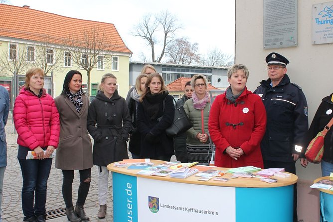 Woche gegen häusliche Gewalt (Foto: Karl-Heinz Herrmann) Woche gegen häusliche Gewalt (Foto: Karl-Heinz Herrmann)