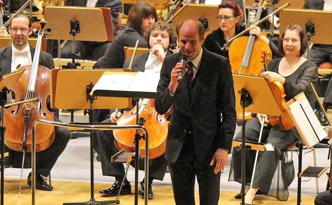 Hommage an Peter Tschaikowsky (Foto: Karl-Heinz Herrmann) Hommage an Peter Tschaikowsky (Foto: Karl-Heinz Herrmann)