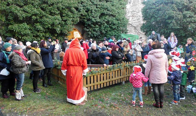 Weihnachtsstimmung an der Oberkirche (Foto: F&ouml;rderverein Oberkirche)