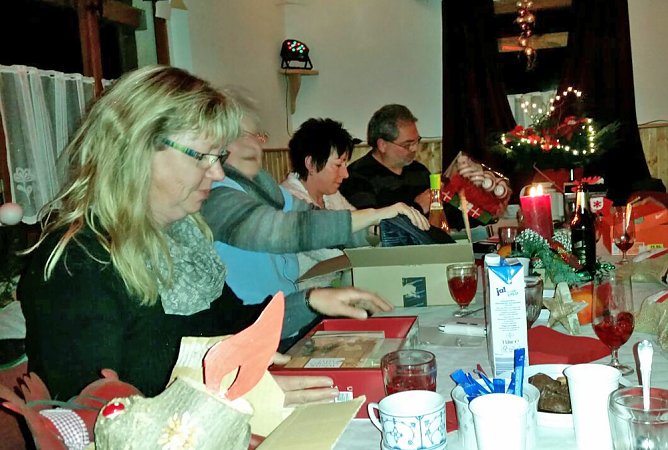 Weihnachtsfeier auf dem Hundeplatz (Foto: Privat)