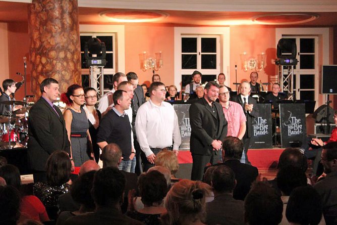 Mit der Little Big Band in die Weihnacht (Foto: Karl-Heinz Herrmann) Mit der Little Big Band in die Weihnacht (Foto: Karl-Heinz Herrmann)