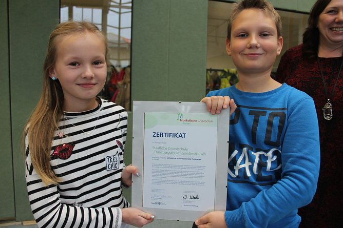 Weihnachtsmusical in der Talstraße (Foto: Karl-Heinz Herrmann) Weihnachtsmusical in der Talstraße (Foto: Karl-Heinz Herrmann)