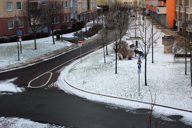 Blick auf die Stra&szlig;e (Foto: Karl-Heinz Herrmann)