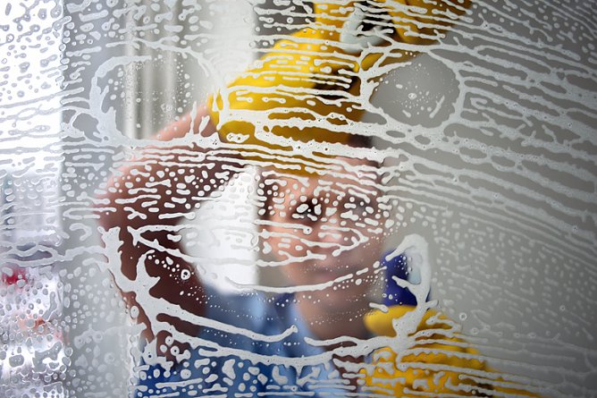 Höherer Mindestlohn in der Gebäudereinigung (Foto: IG Bau) Höherer Mindestlohn in der Gebäudereinigung (Foto: IG Bau)