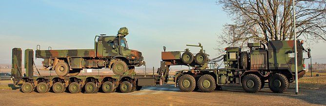 Mit dem "Mammut zum Neujahrsempfang (Foto: Karl-Heinz Herrmann) Mit dem "Mammut zum Neujahrsempfang (Foto: Karl-Heinz Herrmann)