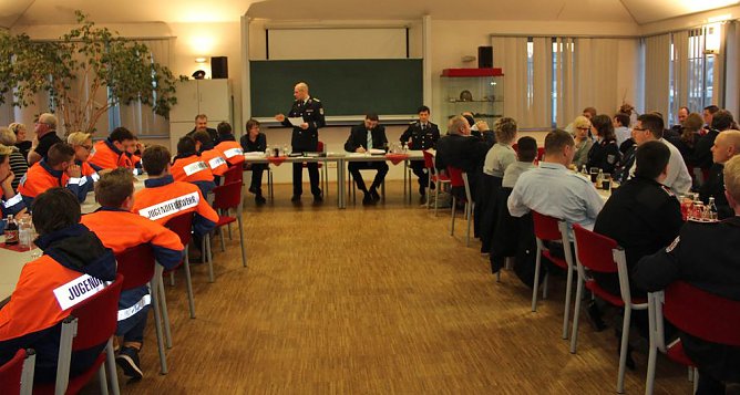 Jahreshauptversammlung bei der FFW Mitte (Foto: Karl-Heinz Herrmann)