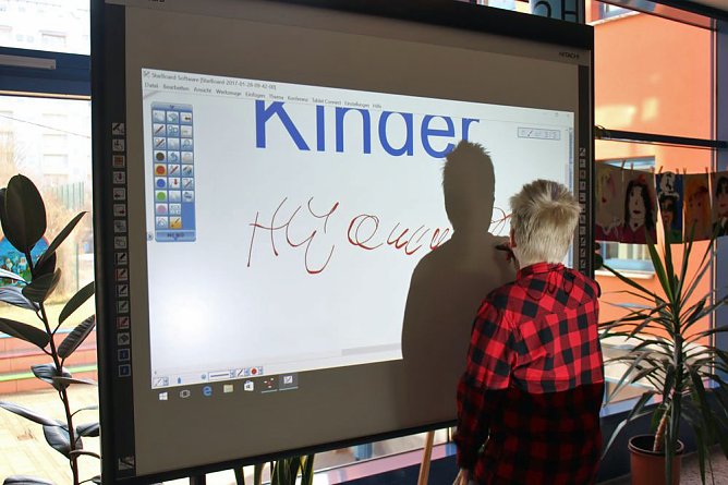 Ansturm bei der &Ouml;stertalschule (Foto: Karl-Heinz Herrmann)