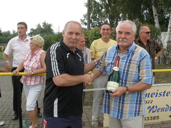 Kasten Bier für Roßleben (Foto: Dr. Andreas Räuber) Kasten Bier für Roßleben (Foto: Dr. Andreas Räuber)