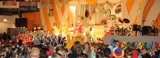 Schulfasching XXL (Foto: Karl-Heinz Herrmann)