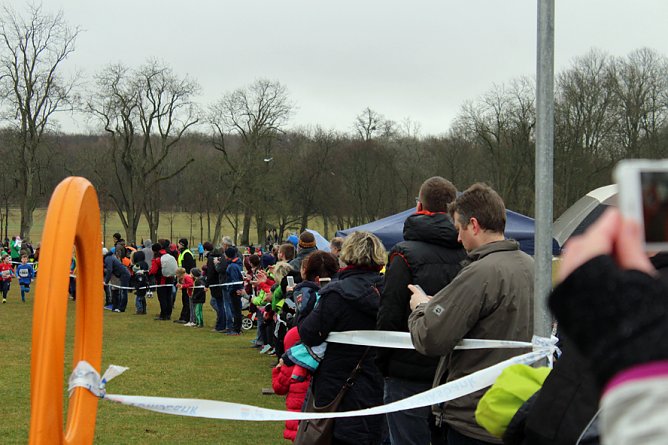 Zuschauermagnet Bambini Lauf (Foto: Karl-Heinz Herrmann)