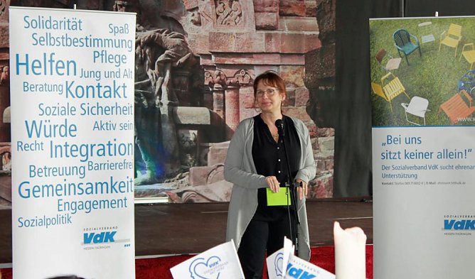 Treffen am Equal Pay Day (Foto: Ina Römer) Treffen am Equal Pay Day (Foto: Ina Römer)