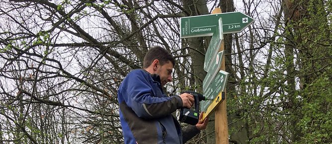 Markierungsarbeiten am Wegenetz begonnen (Foto: D. Krüger) Markierungsarbeiten am Wegenetz begonnen (Foto: D. Krüger)