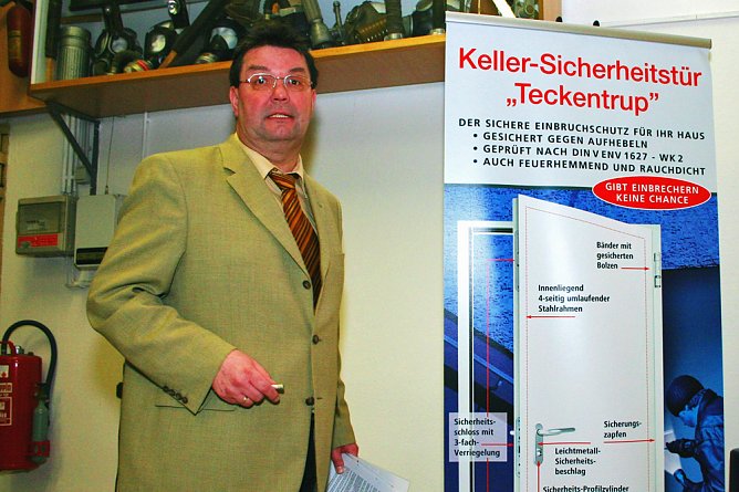 Alterskameraden mit Tipps der Kripo (Foto: Günter Herting) Alterskameraden mit Tipps der Kripo (Foto: Günter Herting)