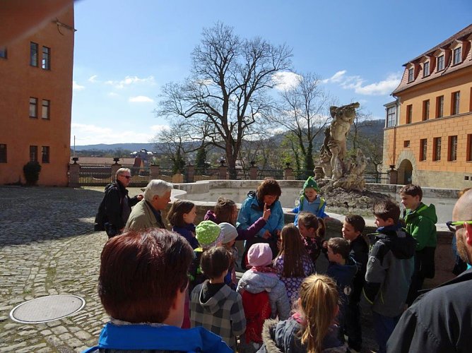 Schatzsuche im Schlosspark (Foto: Schlossmuseum Sondeshausen)