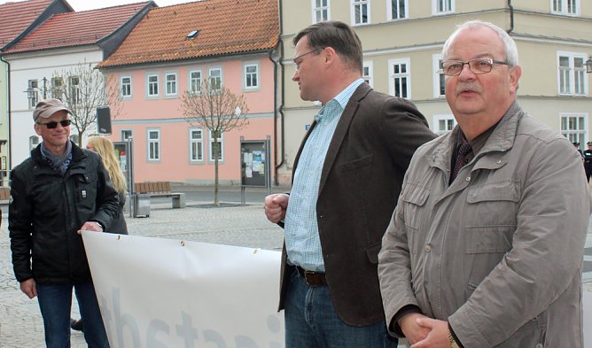 Demo f&uuml;r Erhalt Kreissitz (Foto: Karl-Heinz Herrmann)