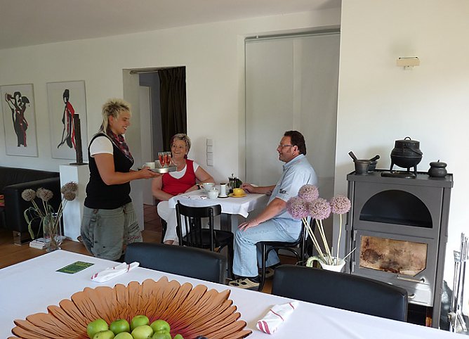 Eröffnung Cafe 35 (Foto: Karl-Heinz Herrmann) Eröffnung Cafe 35 (Foto: Karl-Heinz Herrmann)