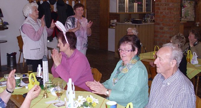 Osternachlese im WB 4 (Foto: Thomas Leipold) Osternachlese im WB 4 (Foto: Thomas Leipold)