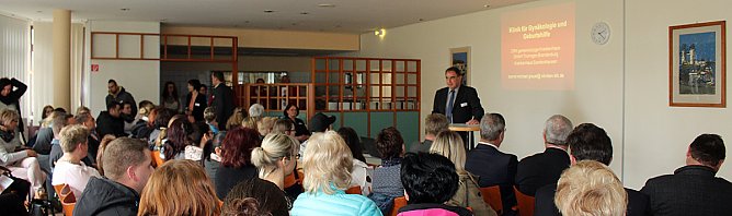 Andrang in der Geburtsklinik (Foto: Karl-Heinz Herrmann) Andrang in der Geburtsklinik (Foto: Karl-Heinz Herrmann)