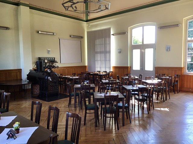 Historischer Wartesaal Bahnhof Klostermansfeld (Foto: Mansfelder Bergwersbahn) Historischer Wartesaal Bahnhof Klostermansfeld (Foto: Mansfelder Bergwersbahn)