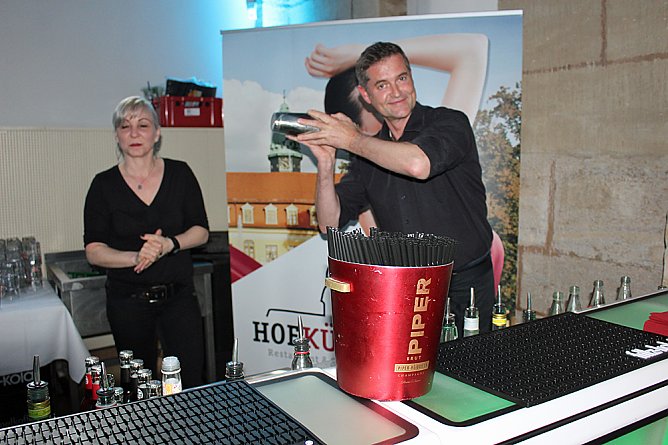 Nach der Arbeit kräftig eingeheizt (Foto: Karl-Heinz Herrmann) Nach der Arbeit kräftig eingeheizt (Foto: Karl-Heinz Herrmann)