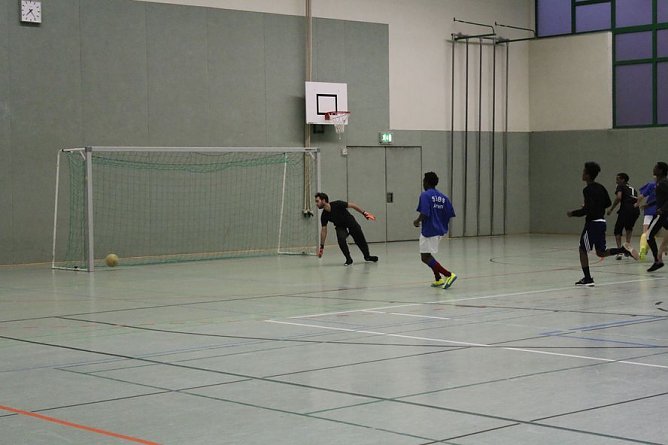 6. Kyffhäuser-Fußballnacht (Foto: Karl-Heinz Herrmann) 6. Kyffhäuser-Fußballnacht (Foto: Karl-Heinz Herrmann)