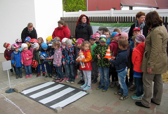 Verkehrssicherheitstag der ev. Kita Heldrungen (Foto: Bernd Müller) Verkehrssicherheitstag der ev. Kita Heldrungen (Foto: Bernd Müller)