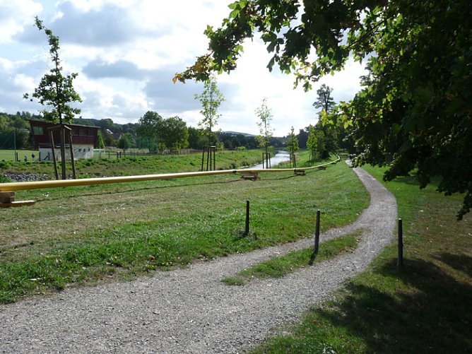 Gasleitung durch Schlosspark (Foto: Karl-Heinz Herrmann) Gasleitung durch Schlosspark (Foto: Karl-Heinz Herrmann)